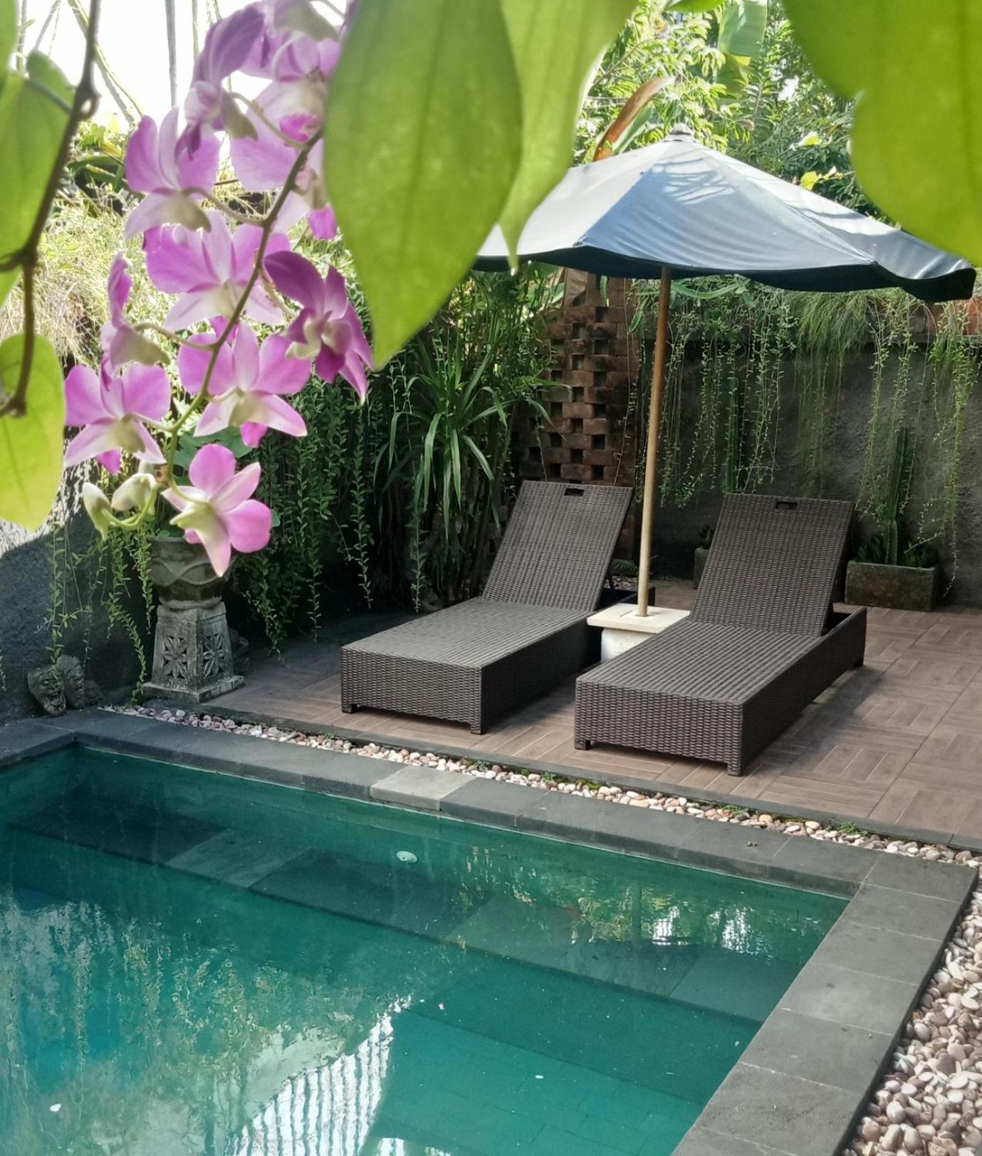 D'Puja Home Stay And Spa Nusa Dua  Ngoại thất bức ảnh